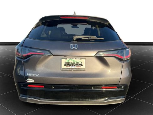 Used 2023 Honda HR-V EX-L image 4