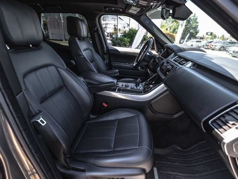 Used 2019 Land Rover Range Rover Sport HSE AWD/4WD image 25