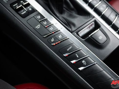 Used 2015 Porsche Macan Turbo image 68