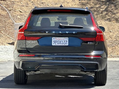 Certified 2025 Volvo XC60 B5 Plus AWD/4WD image 5