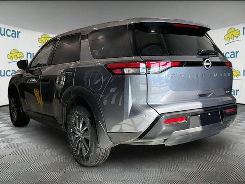 New 2026 Nissan Pathfinder S image 3
