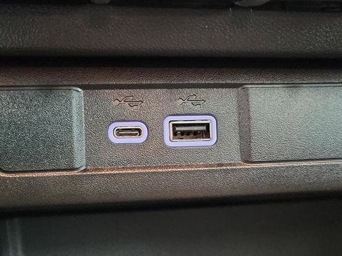 Used 2024 GMC Canyon AT4 w/ AT4 Premium Package image 30