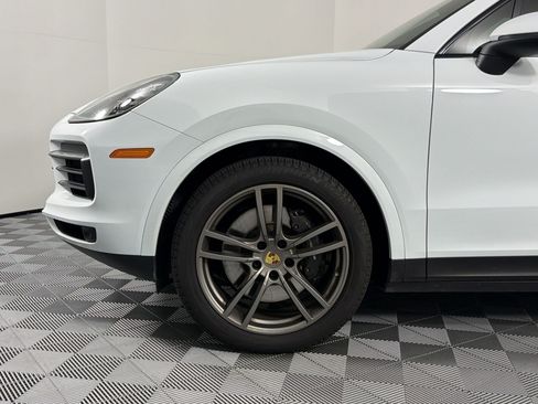 Certified 2022 Porsche Cayenne S AWD/4WD image 12