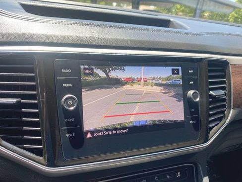 Used 2019 Volkswagen Atlas SEL Premium AWD/4WD image 17