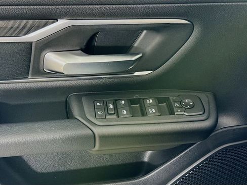 New 2026 RAM 1500 4x4 Crew Cab image 17