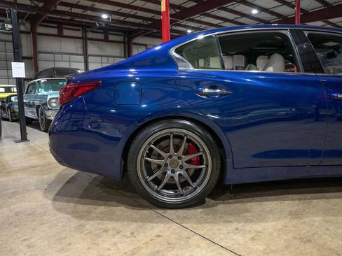 Used 2019 INFINITI Q50 Red Sport 400 AWD/4WD image 9