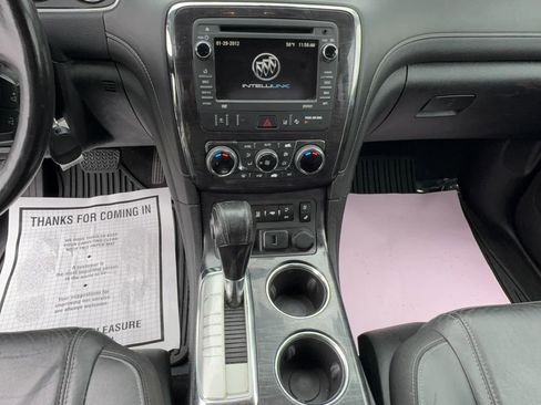 Used 2017 Buick Enclave Premium w/ Experience Buick Package FWD image 15