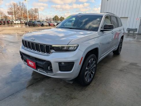 Used 2023 Jeep Grand Cherokee L Overland image 39