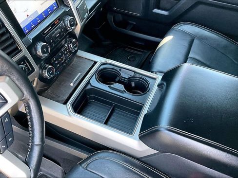 Used 2020 Ford F250 Lariat w/ Lariat Ultimate Package image 15