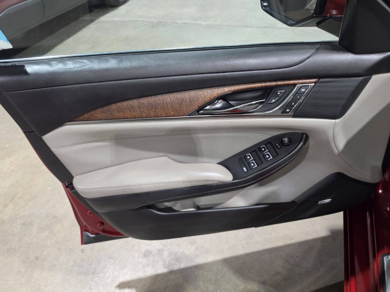 Used 2015 Cadillac CTS Sedan RWD image 23