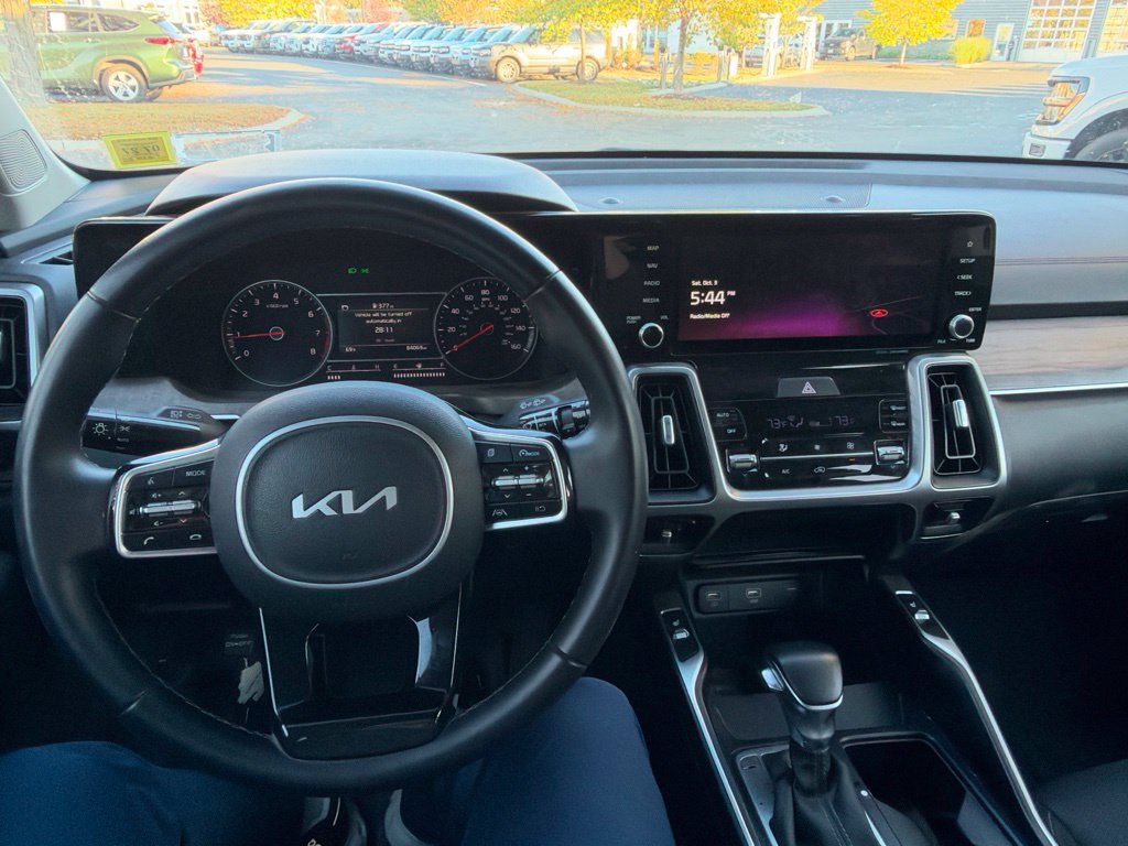 Used 2022 Kia Sorento S AWD/4WD image 13