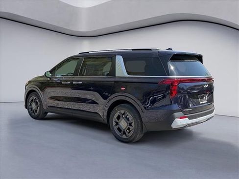 New 2026 Kia Carnival EX image 3