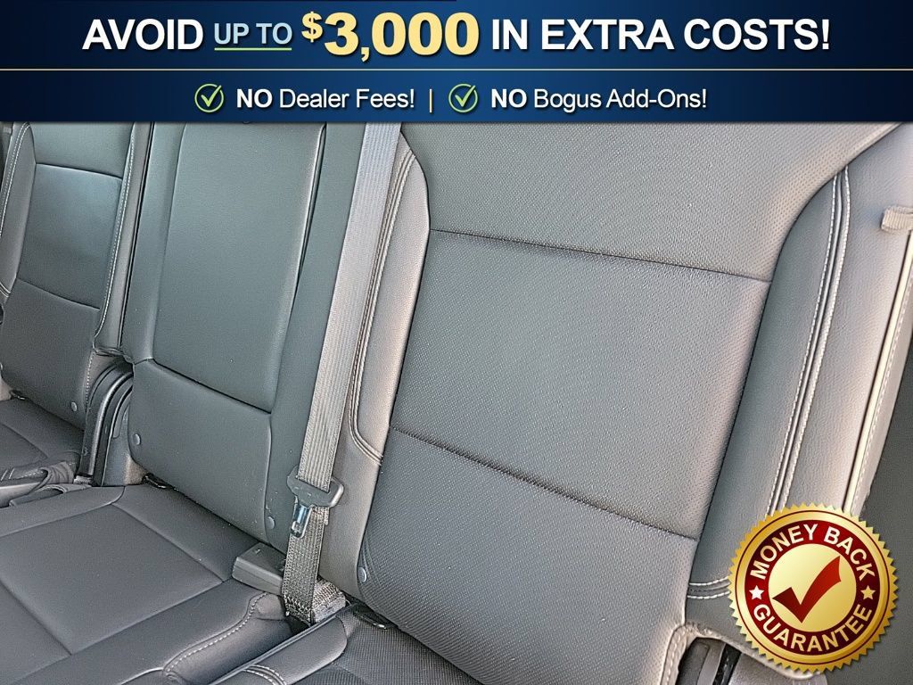 Used 2024 Chevrolet Suburban Premier AWD/4WD image 20
