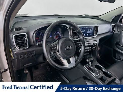 Used 2020 Kia Sportage EX image 18
