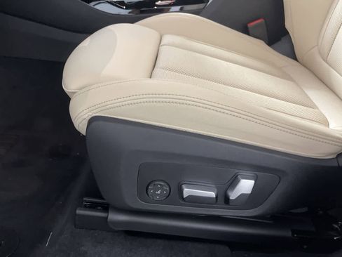 Used 2023 BMW X3 xDrive30i w/ Premium Package w/ZPA image 12