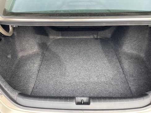 Certified 2018 Honda Accord Touring image 17