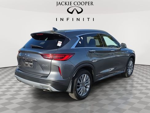 Certified 2025 INFINITI QX50 Luxe image 5