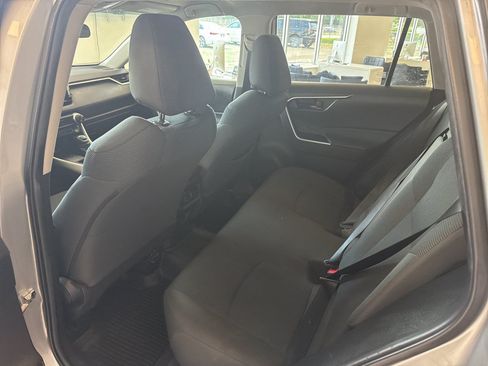 Used 2023 Toyota RAV4 LE AWD/4WD image 8