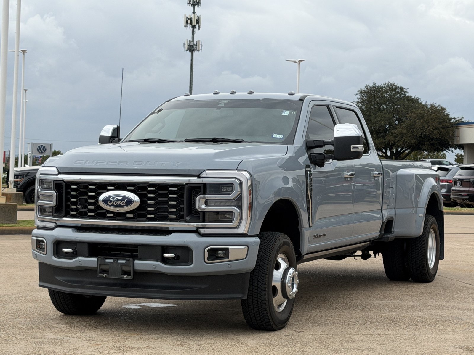 Used 2024 Ford F350 Platinum AWD/4WD image 8
