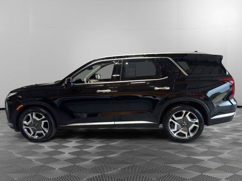 Used 2023 Hyundai Palisade Limited w/ Cargo Package AWD/4WD image 2