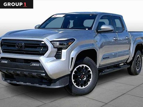 Certified 2025 Toyota Tacoma SR5 image 1