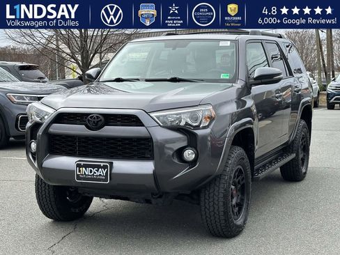 Used 2016 Toyota 4Runner SR5 Premium image 3