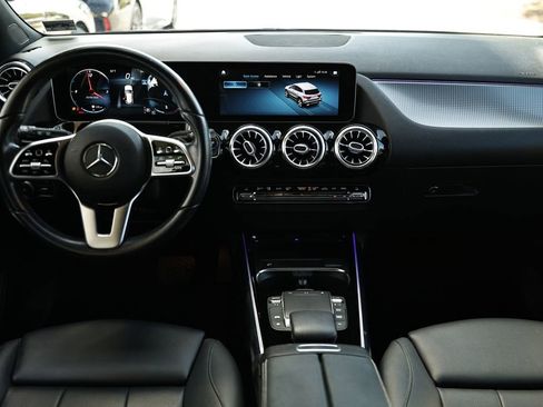 Used 2021 Mercedes-Benz GLA 250 4MATIC image 25