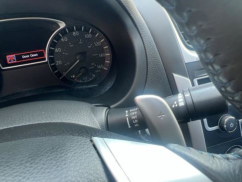Used 2017 Nissan Altima 2.5 SR w/ Midnight Edition Package FWD image 20