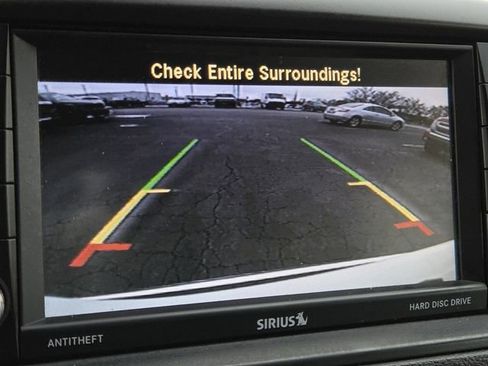 Used 2019 Dodge Grand Caravan SXT image 3