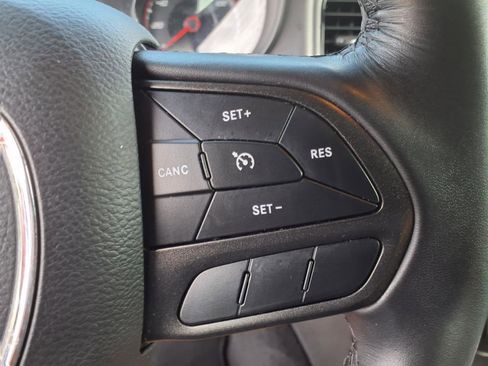 Used 2023 Dodge Charger SXT w/ Blacktop Package image 33