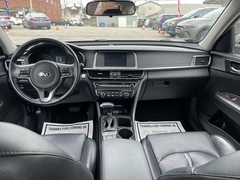 Used 2018 Kia Optima EX image 17