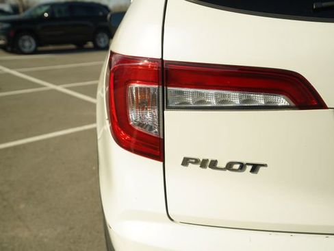 Used 2019 Honda Pilot Touring image 40
