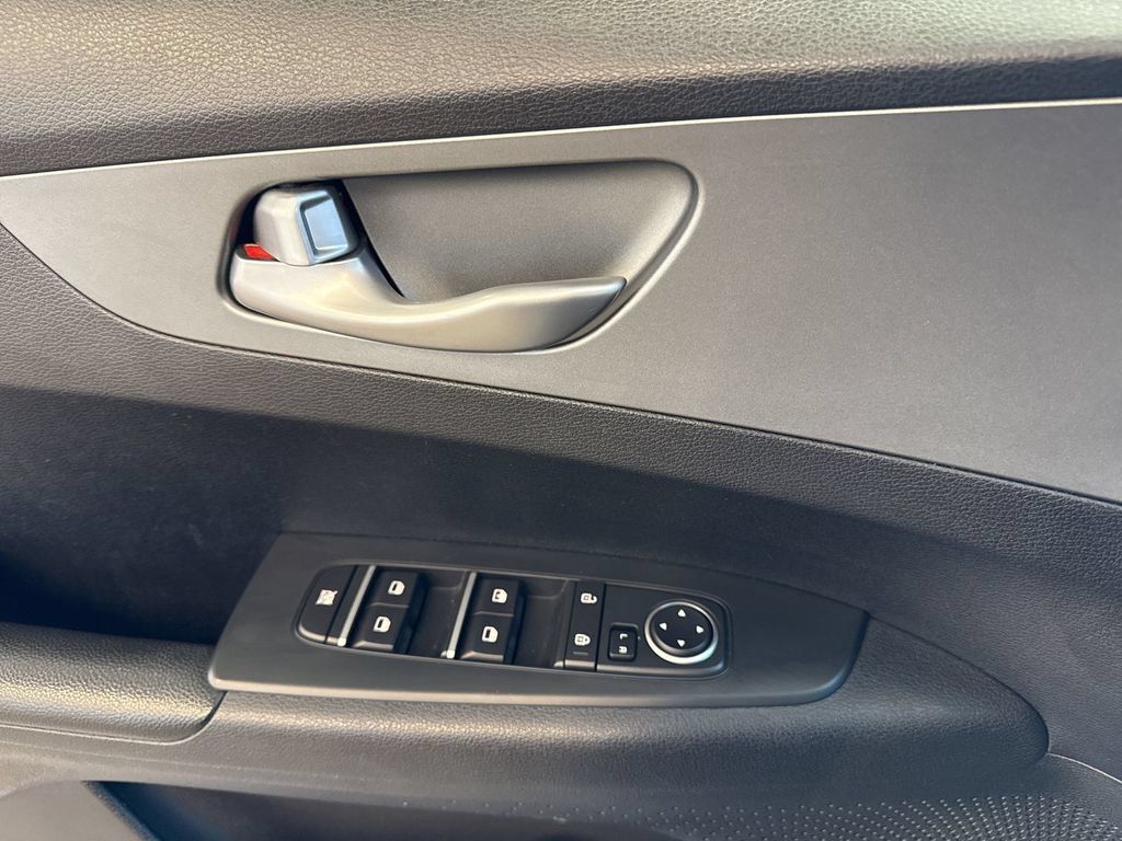 Used 2019 Kia Forte Sedan FWD image 20