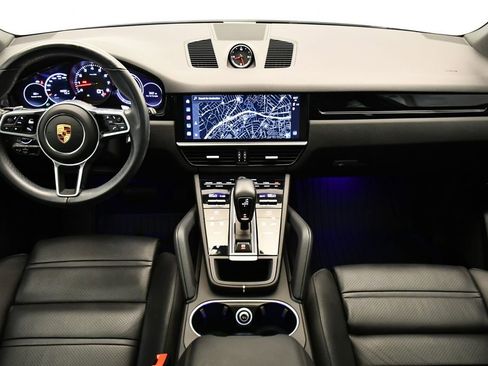 Used 2022 Porsche Cayenne image 23