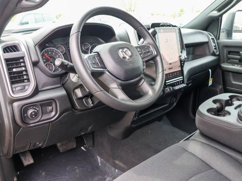 New 2026 RAM 2500 Tradesman AWD/4WD image 3