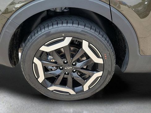 Used 2025 Kia Telluride S AWD/4WD image 7