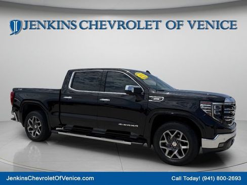 Used 2023 GMC Sierra 1500 SLT w/ SLT Premium Package AWD/4WD image 1
