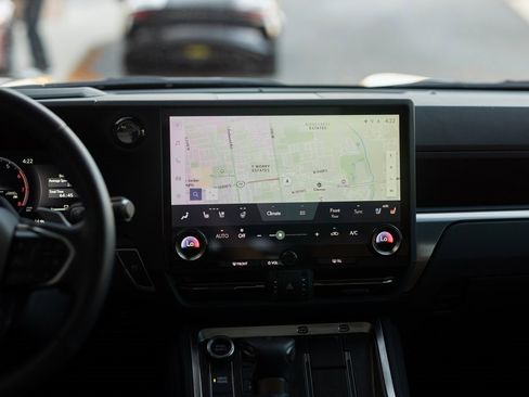 Used 2024 Lexus GX 550 image 21