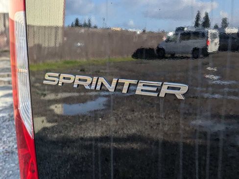 New 2025 Mercedes-Benz Sprinter 2500 image 17