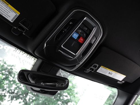 Used 2023 Jeep Grand Cherokee Altitude AWD/4WD image 37