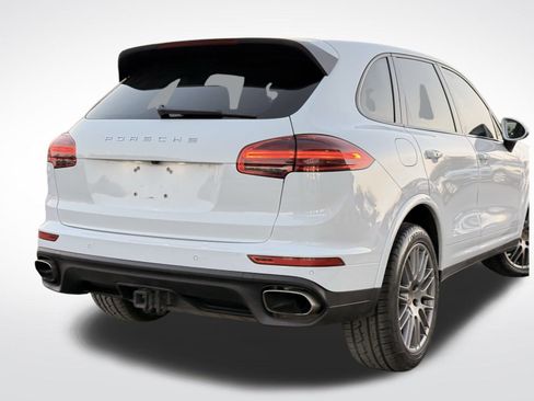 Used 2018 Porsche Cayenne image 41