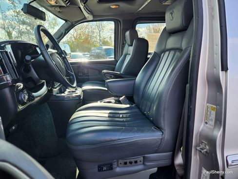 Used 2013 GMC Savana 2500 image 34