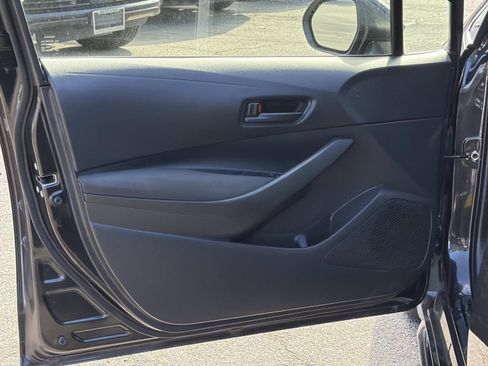 Used 2022 Toyota Corolla LE image 15