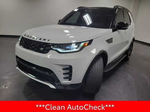 Used 2025 Land Rover Discovery Dynamic SE AWD/4WD image 4
