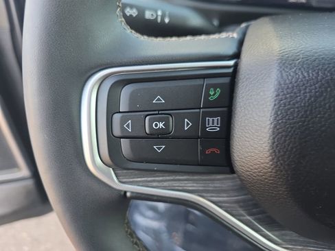 Certified 2024 Jeep Wagoneer Series II image 30