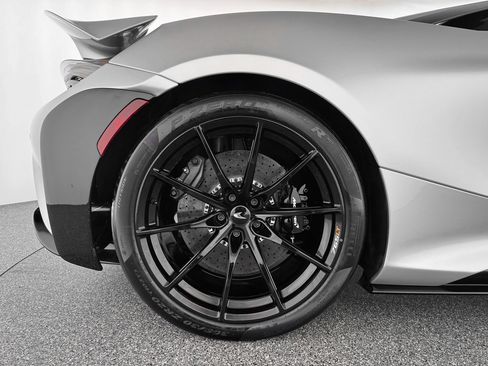Used 2022 McLaren 765LT image 33