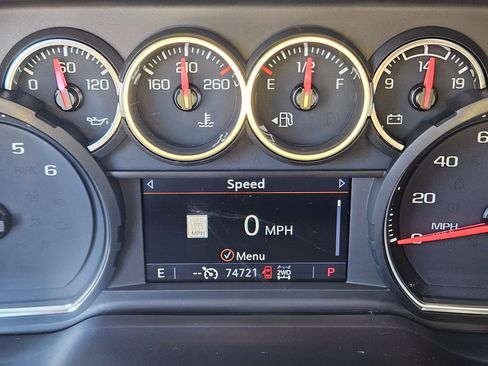 Used 2021 Chevrolet Suburban Z71 w/ Rear Media and Nav Package AWD/4WD image 22