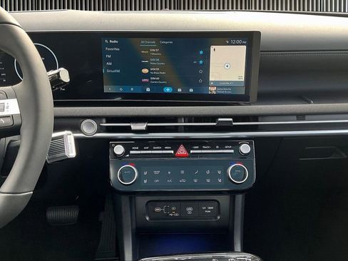 New 2026 Hyundai Tucson Limited image 8