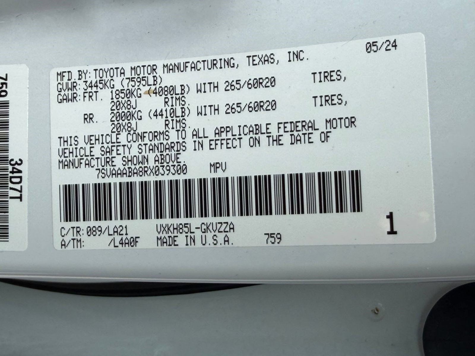 Used 2024 Toyota Sequoia Platinum AWD/4WD image 31