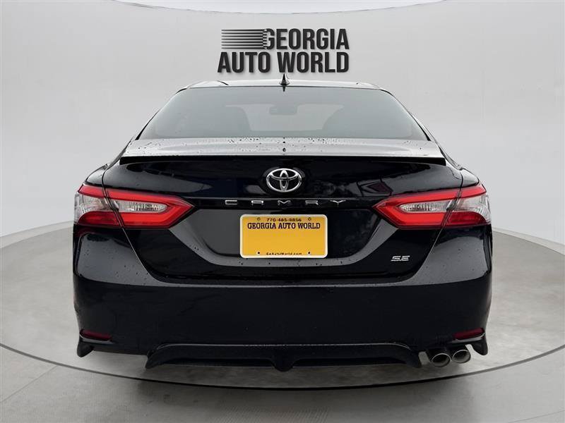 Used 2019 Toyota Camry SE w/ Convenience Package FWD image 13